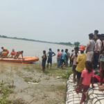 दरभंगा में नाव हादसाः कोसी नदी में पलटी नाव, 3 लोग लापता, 7 लोगों को बाहर निकाला