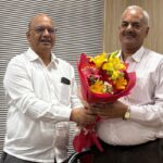 अनिल भूषण चतुर्वेदी ने संभाली प्रभारी शिक्षा निदेशक बेसिक की जिम्मेदारी