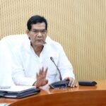 यूपी में संविदा बिजलीकर्मियों को हटाने पर भड़के ऊर्जा मंत्री ए.के. शर्मा