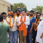 अमृतसर में विधायक डॉ अजय गुप्ता ने सड़के बनवाने के विकास कार्य का किया उद्घाटन, लोगों ने जमकर की सरहाना