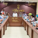 पोलिंग स्टेशनों के रेशनलाइजेशन संबंधी उपायुक्त ने राजनीतिक दलों एवं चुनाव अधिकारियों के साथ की महत्वपूर्ण बैठक,राजनीतिक दलों के प्रतिनिधियों ने दिए महत्वपूर्ण सुझाव