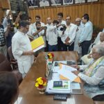 अब प्रशांत किशोर विधायक बने, बिहार विधानसभा अध्यक्ष प्रेम कुमार ने दिलाई शपथ