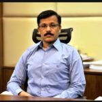 महाराष्ट्र के सीएम देवेंद्र फडणवीस से आईएएस तुकाराम मुंडे की सुरक्षा करने की करी अपील