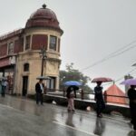 Weather Update: भूस्खलन से एनएच व 135 सड़कें अवरुद्ध, अब तक 219 लोगों की हुई मौत, 1108 करोड़ रुपए का नुक्सान