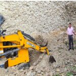 Himachal Bilaspur: खुदाई कर रही JCB पर अचानक धंसी पहाड़ी…मलबे में दबने से 19 वर्षीय युवक की मौत, घायल ऑप्रेटर AIIMS रैफर